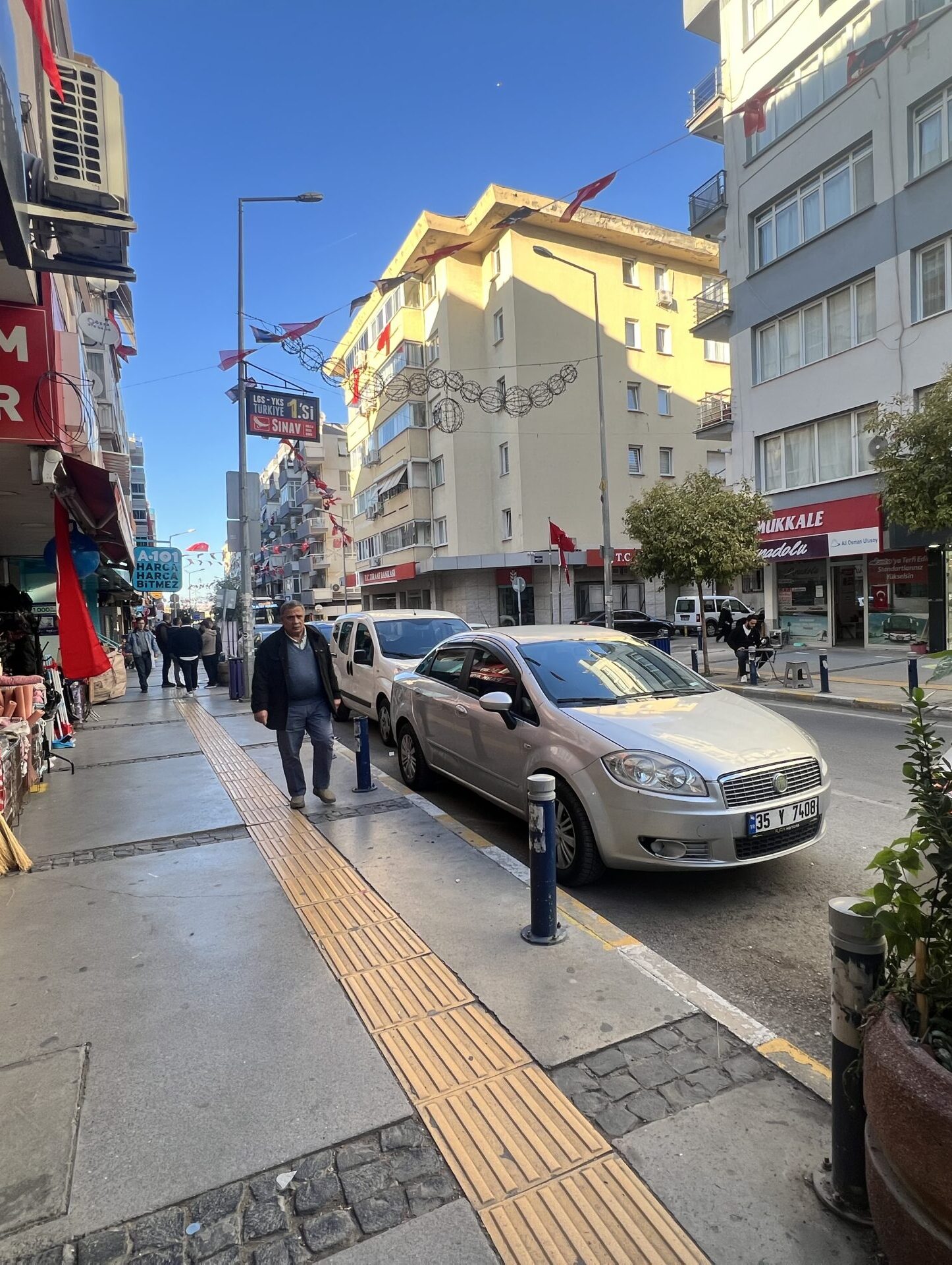 ATA CADDESİNDE 6 KAT İMARLI TEK DÜKKAN FİYATINA ÜÇ TAPU