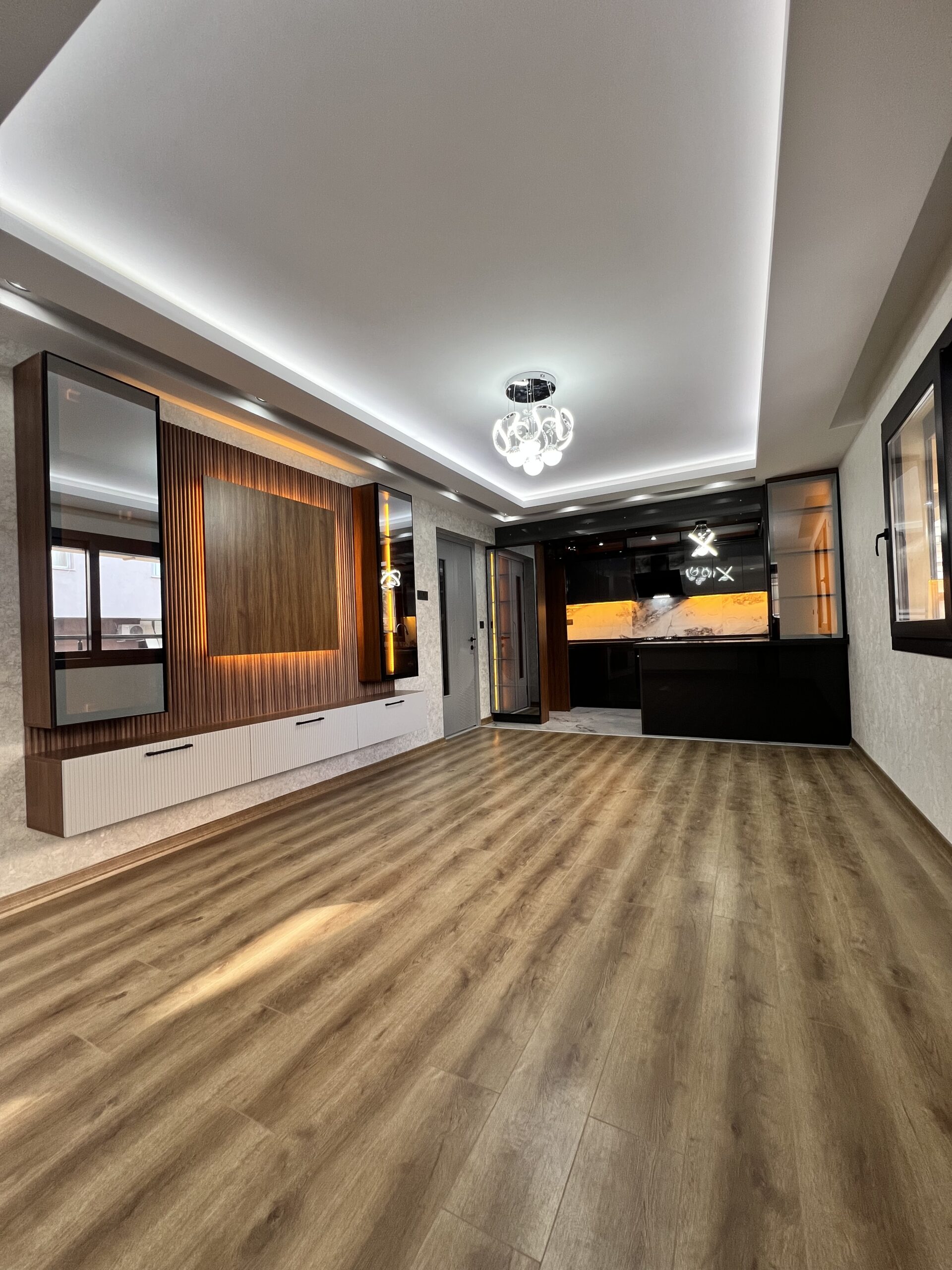 ONUR MAHALLESİNDE SIFIR TADİLATLI E.BANYOLU SATILIK 3+1