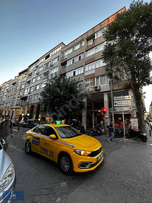 KADIKÖY MODA BADEMALTI SOKAKTA DEVREN KİRALIK KONSEPT RESTORAN