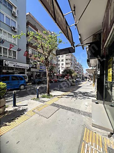 SİYO'DAN BALÇOVA ATA CADDESİNDE İŞLEK KONUMDA KİRALIK BOŞ DÜKKAN